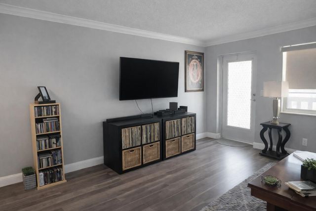 155 Sussex H, West Palm Beach, FL 33417