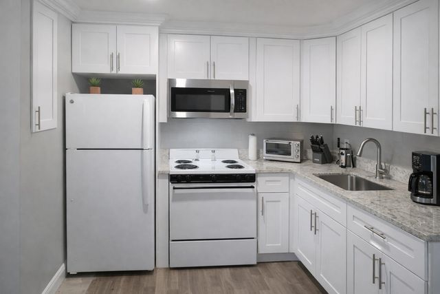 155 Sussex H, West Palm Beach, FL 33417