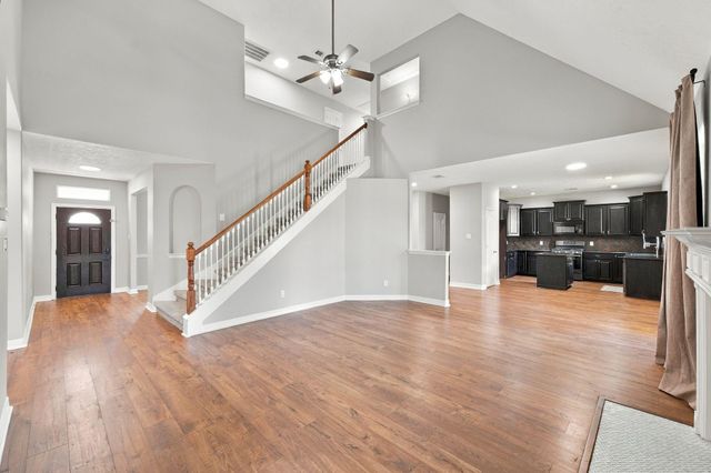 13911 Martinique Lane, Mont Belvieu, TX 77523