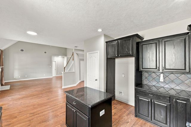 13911 Martinique Lane, Mont Belvieu, TX 77523
