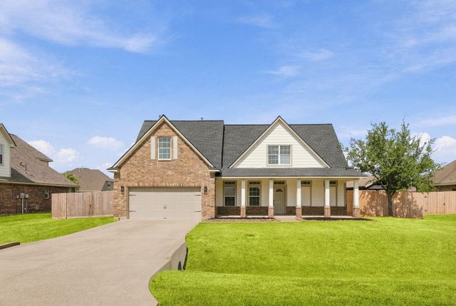 13911 Martinique Lane, Mont Belvieu, TX 77523