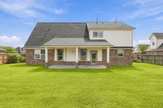 13911 Martinique Lane, Mont Belvieu, TX 77523