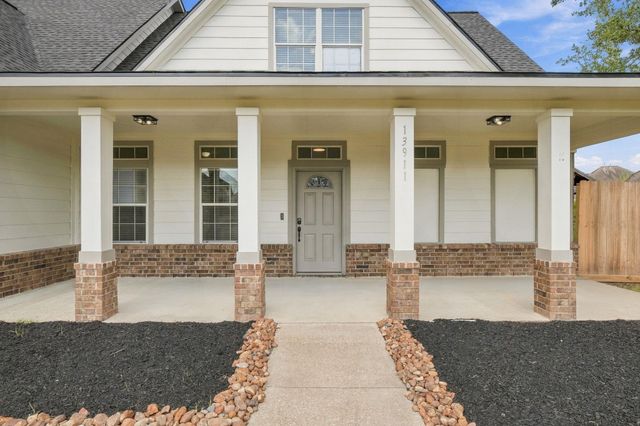 13911 Martinique Lane, Mont Belvieu, TX 77523