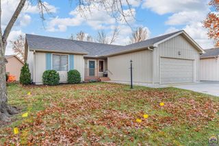 5709 SW Quail Cove CIR, Topeka, KS 66614