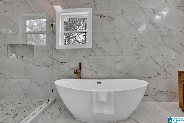 428 MICHAEL DRIVE, Gardendale, AL 35071