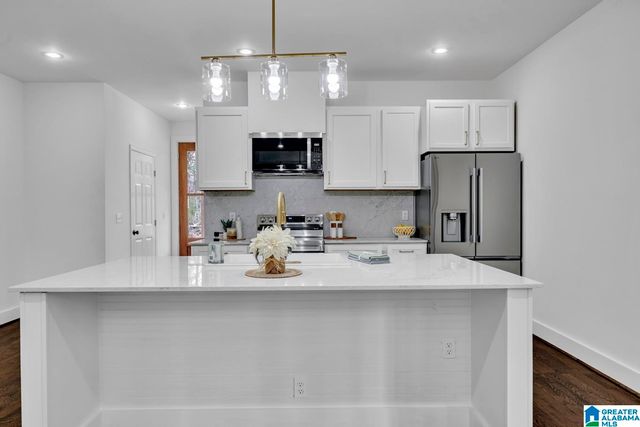 428 MICHAEL DRIVE, Gardendale, AL 35071