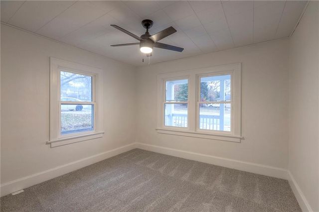 2434 S Sterling Avenue, Independence, MO 64052