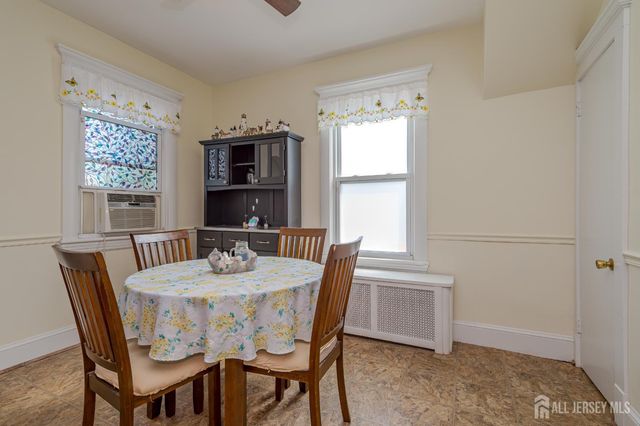20 S 1st Street S, Fords, NJ 08863