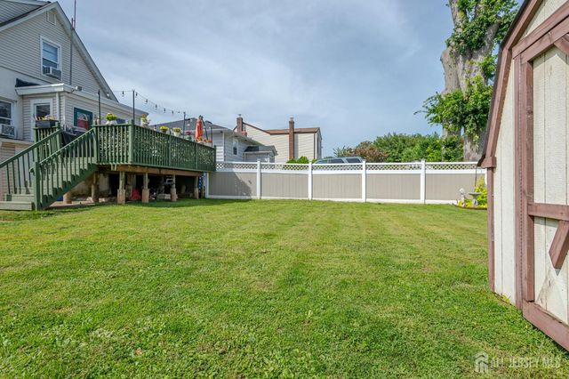 20 S 1st Street S, Fords, NJ 08863