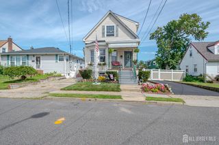 20 S 1st Street S, Fords, NJ 08863
