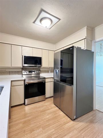 4429 Altamesa Boulevard, Fort Worth, TX 76133