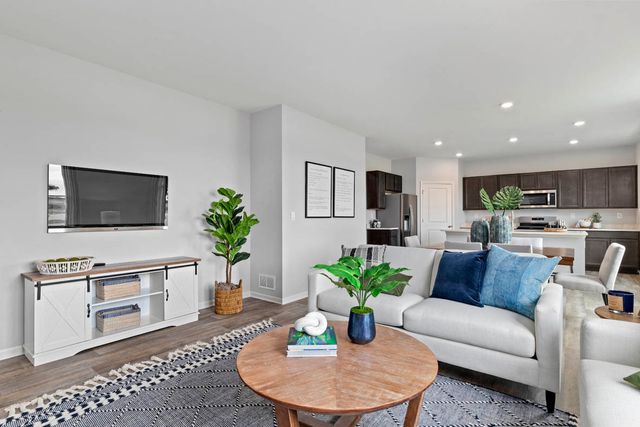 978 Garnet Lane, Montgomery, IL 60538