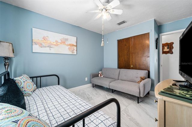 1539 HIGHCREST CIRCLE, Valrico, FL 33596