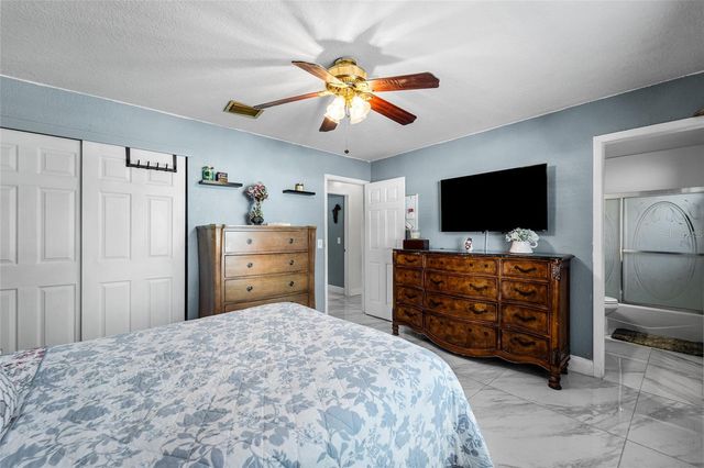 1539 HIGHCREST CIRCLE, Valrico, FL 33596