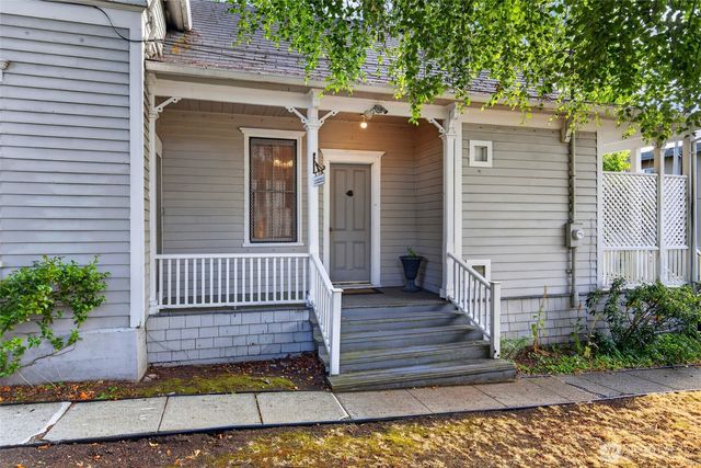 115 3rd Avenue N, Edmonds, WA 98020