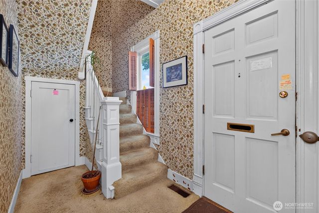 115 3rd Avenue N, Edmonds, WA 98020