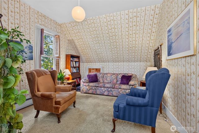 115 3rd Avenue N, Edmonds, WA 98020