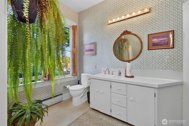 115 3rd Avenue N, Edmonds, WA 98020