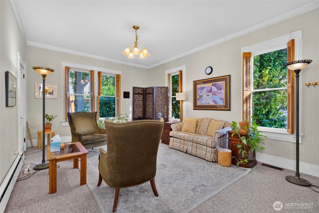 115 3rd Avenue N, Edmonds, WA 98020