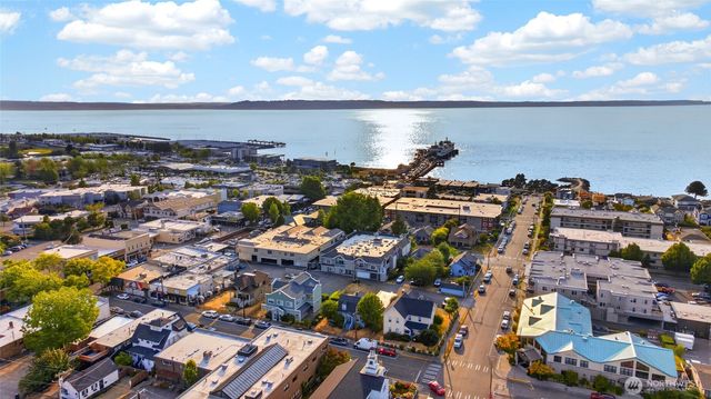 115 3rd Avenue N, Edmonds, WA 98020