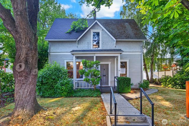 115 3rd Avenue N, Edmonds, WA 98020