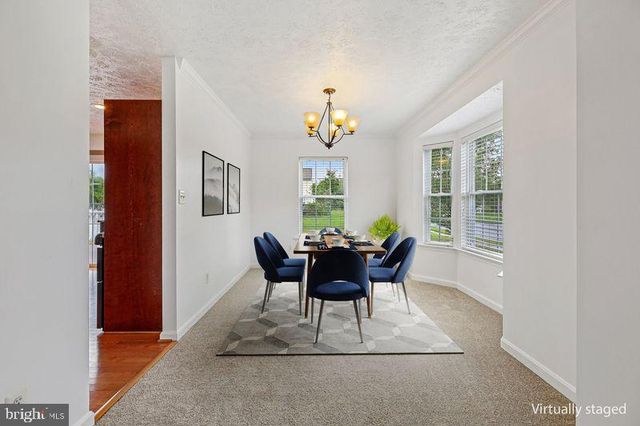 1 QUIET COVE CT, Essex, MD 21221