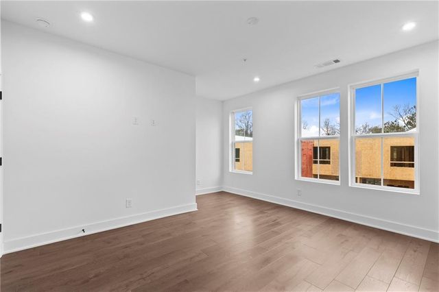 201 New Street 2304, Decatur, GA 30030