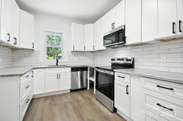 610 Pinewood Avenue, Salisbury, NC 28146
