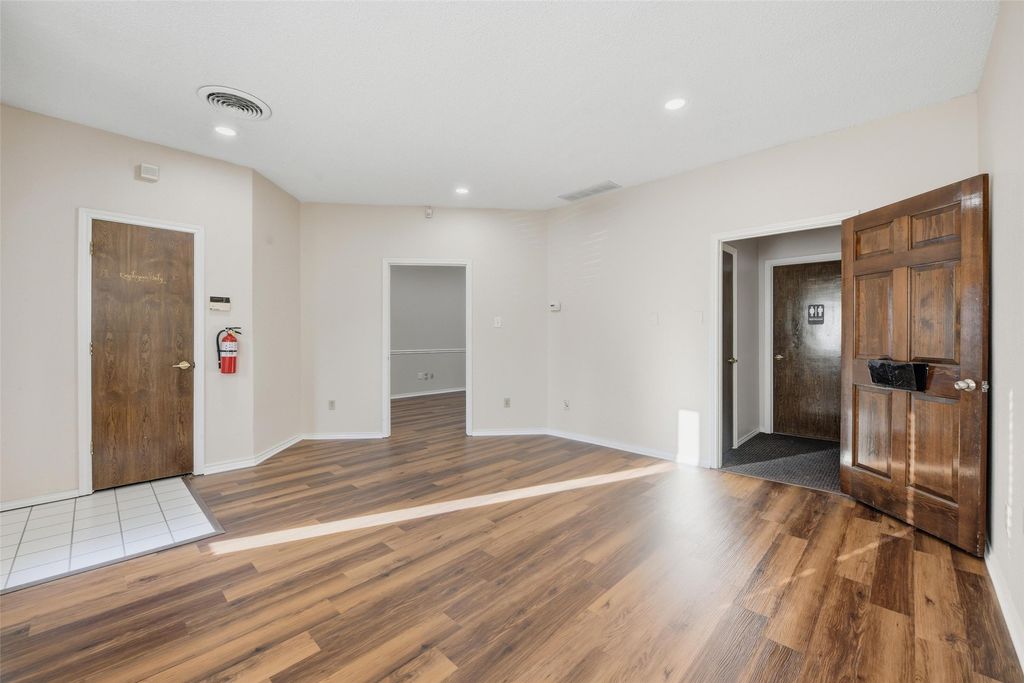 3711 W Green Oaks Boulevard D, Arlington, TX 76016 — photo 3