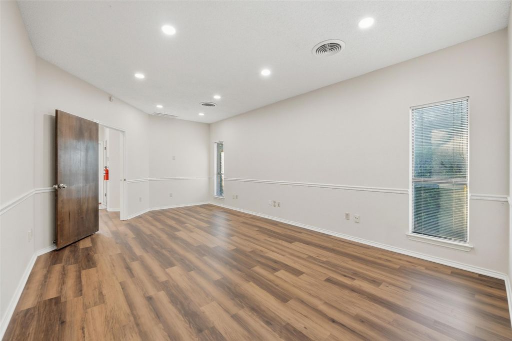 3711 W Green Oaks Boulevard D, Arlington, TX 76016 — photo 4