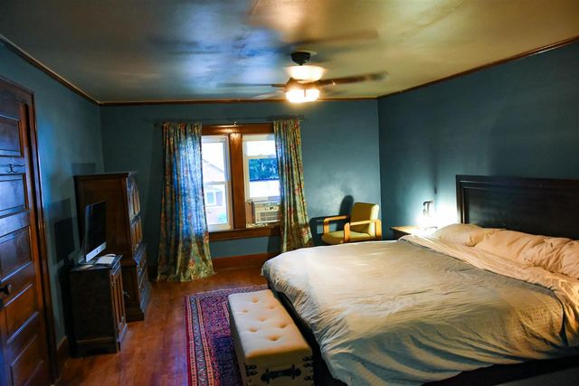 1011 W OKLAHOMA STREET, Appleton, WI 54914