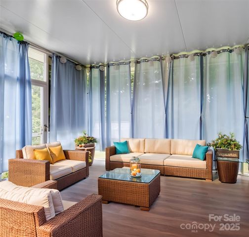 9903 Southampton Commons Drive, Charlotte, NC 28277