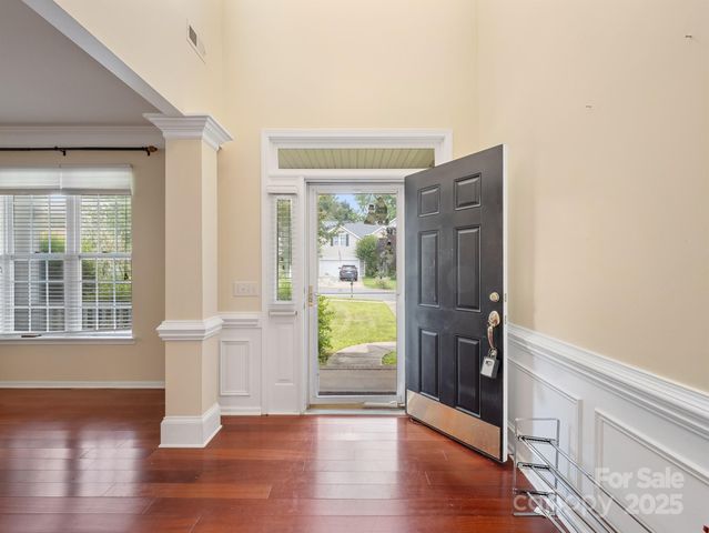 9903 Southampton Commons Drive, Charlotte, NC 28277