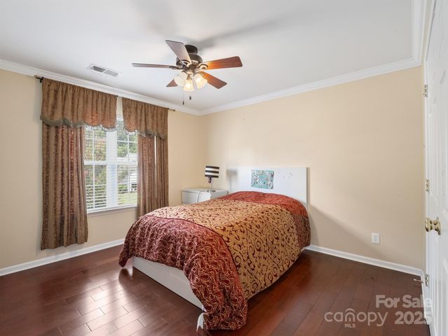 9903 Southampton Commons Drive, Charlotte, NC 28277