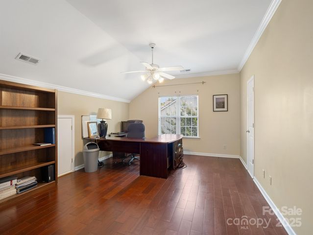 9903 Southampton Commons Drive, Charlotte, NC 28277
