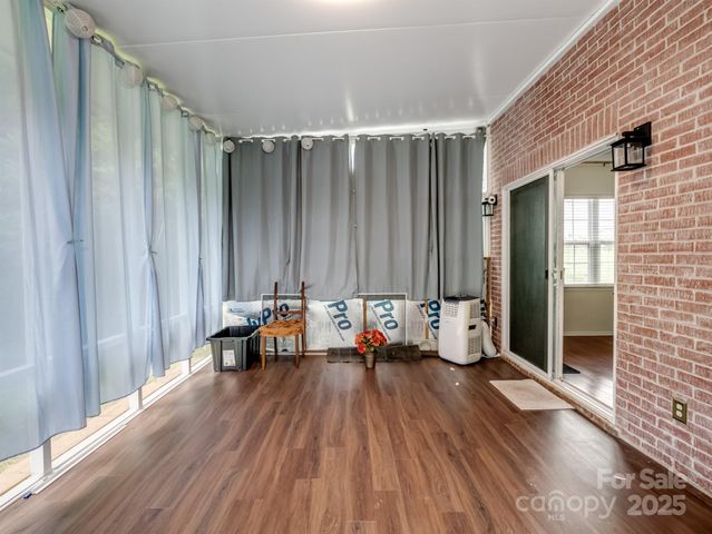 9903 Southampton Commons Drive, Charlotte, NC 28277