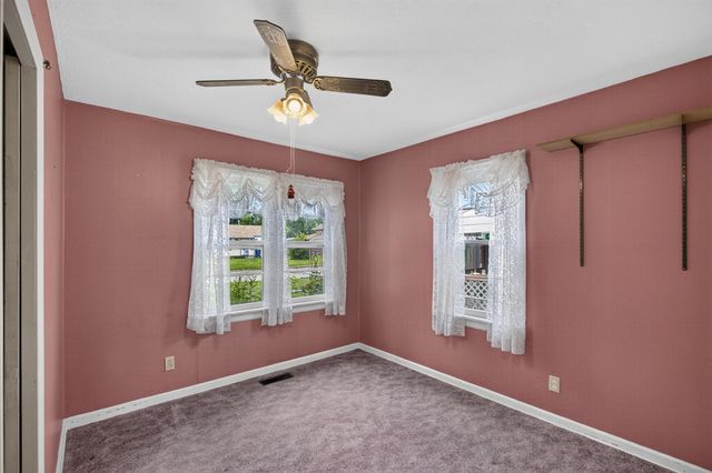 1034 S Vine St, Wichita, KS 67213
