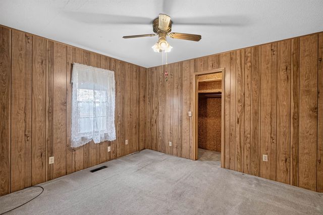 1034 S Vine St, Wichita, KS 67213