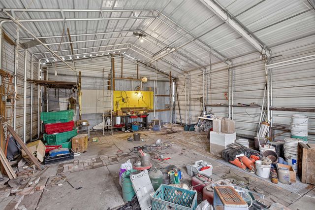 1034 S Vine St, Wichita, KS 67213