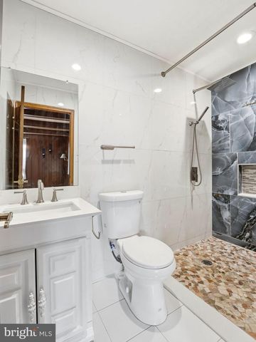 2 CARLTON RD, Cherry Hill, NJ 08034