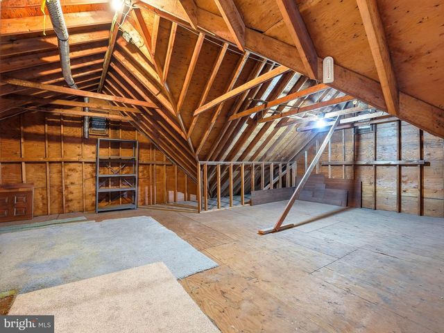 2 CARLTON RD, Cherry Hill, NJ 08034