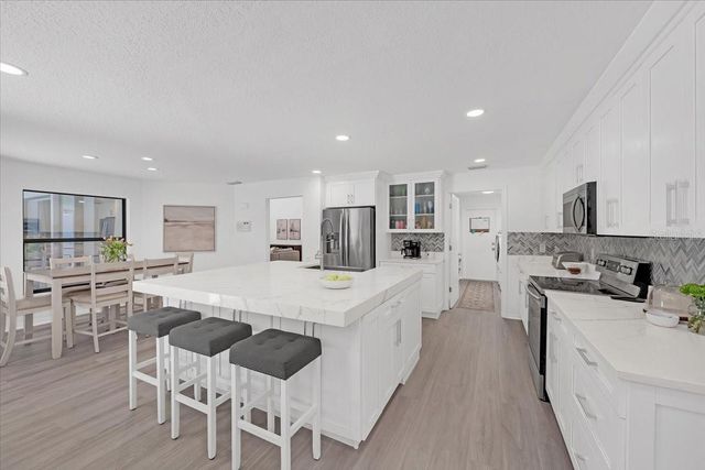 6210 IROQUOIS COURT, Odessa, FL 33556