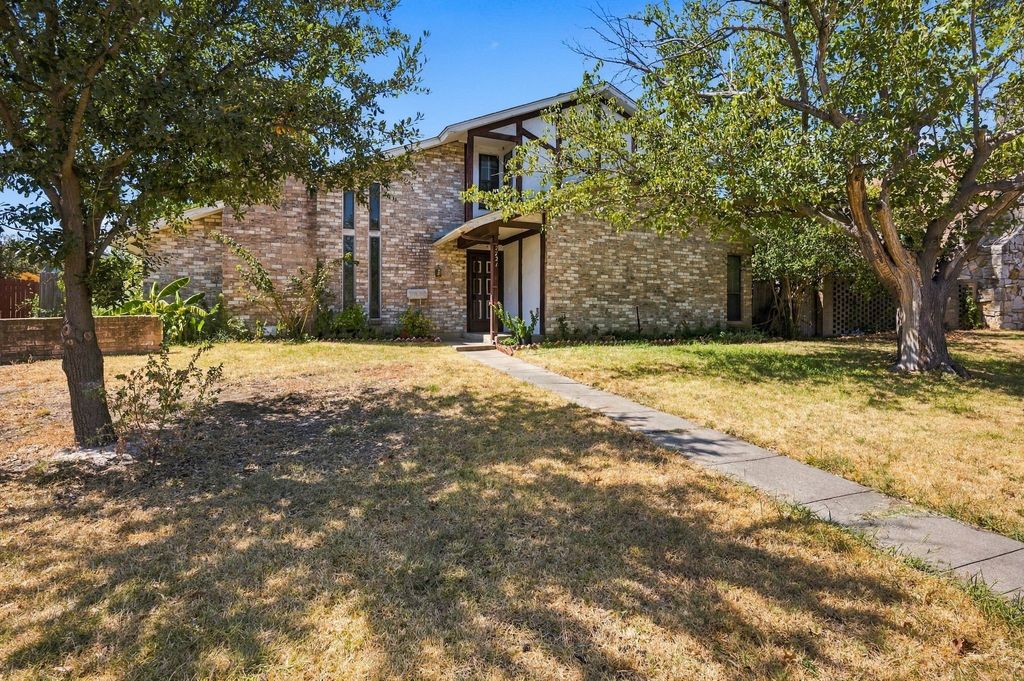 2721 Vancouver Street, Irving, TX 75062 — photo 2