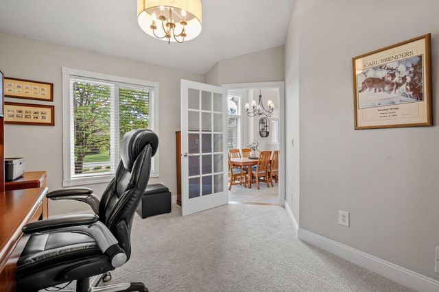 11239 Apennine Way, Inver Grove Heights, MN 55077