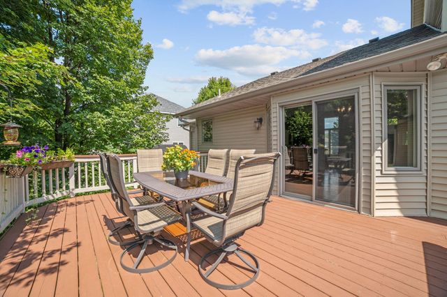 11239 Apennine Way, Inver Grove Heights, MN 55077
