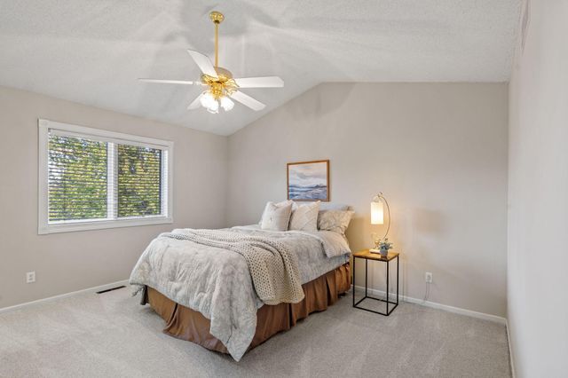 11239 Apennine Way, Inver Grove Heights, MN 55077
