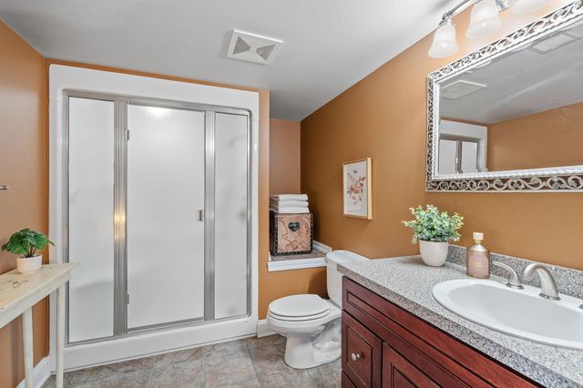 11239 Apennine Way, Inver Grove Heights, MN 55077