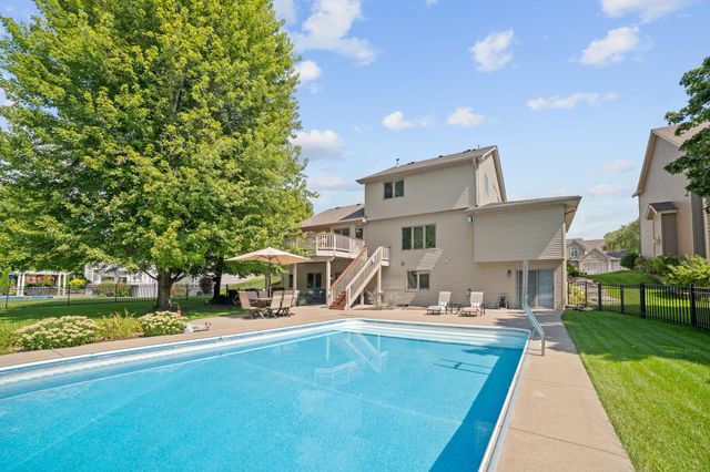 11239 Apennine Way, Inver Grove Heights, MN 55077