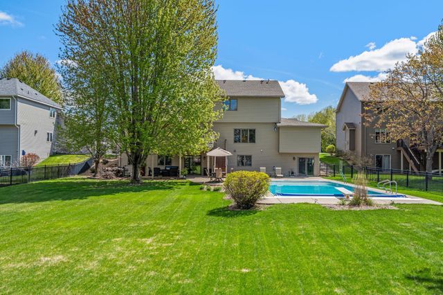 11239 Apennine Way, Inver Grove Heights, MN 55077