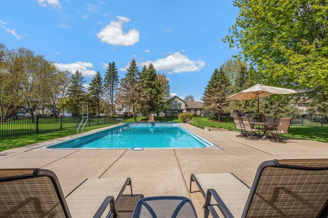 11239 Apennine Way, Inver Grove Heights, MN 55077